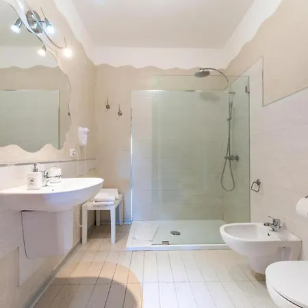 Apartamento Chic Antonina One Bedroom Sleeps 4 Marinella (Sardinia)